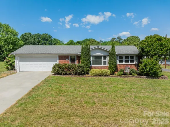 307 Winona Ave, Kannapolis, NC 28081
