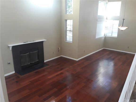 3rd image of 2320 Mulberry Ave