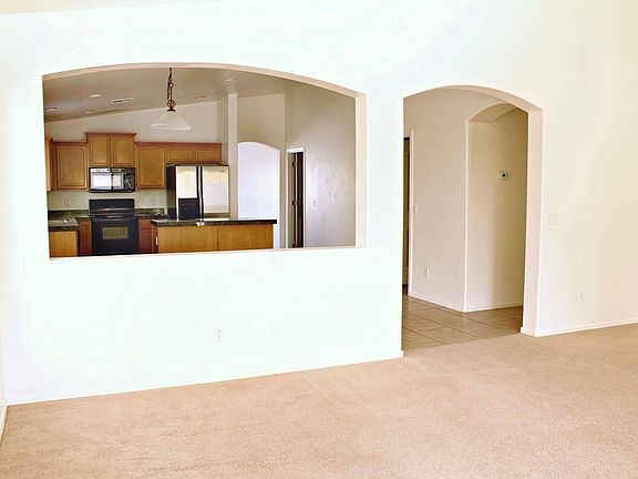3rd image of 30221 N Mesquite Dr