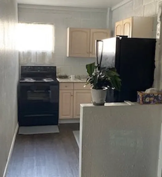922 Madeira Dr SE — Photo 8