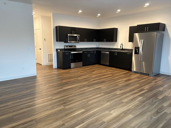 545 N Sheridan Ave #202