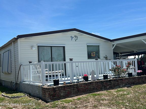 2nd image of 515 Royal Tern Dr