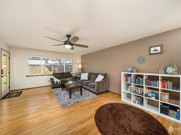 5th image of 8323 97th Street SW