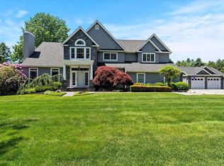 49 White Birch Cir, Windy Hills, NY 11764