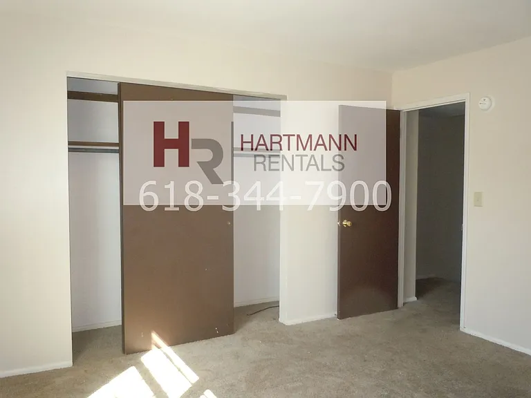 1106 Arrowhead Dr — Photo 5