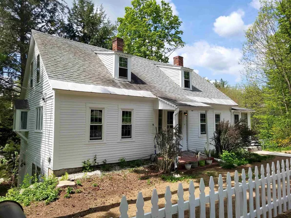 10 Ragged Mountain Road, Danbury, NH 03230