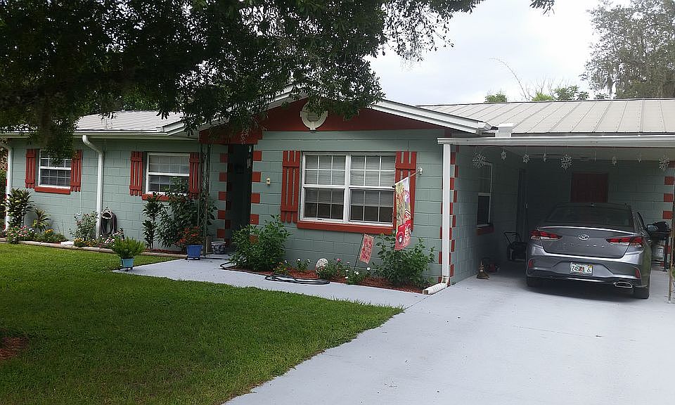1st image of 213 Palm Leaf Ave