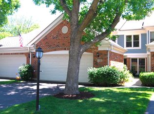 2135 N Coldspring Rd, Arlington Heights, IL 60004