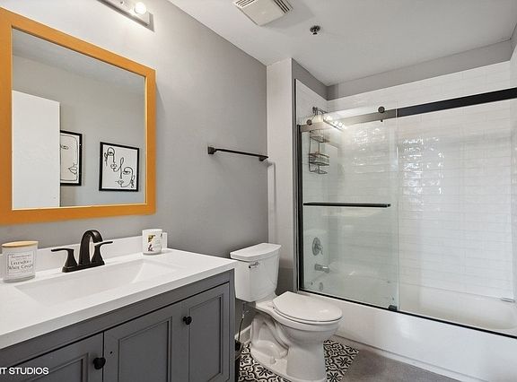 4th image of 1305 S Michigan Ave APT 1005