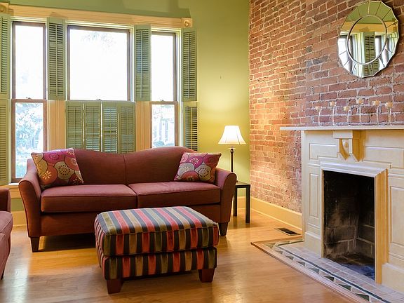 5th image of 77 Green St #77A