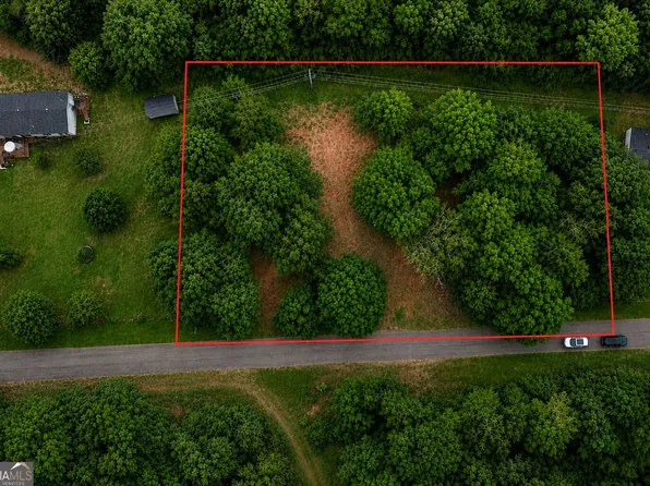 135 Joe Carey Rd, Winterville, GA 30683