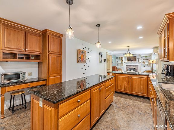 4th image of 163 Highland Road