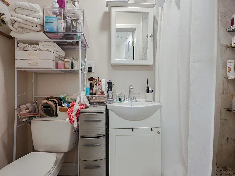 19 O St #1 — Photo 10