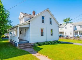 52 Grove St, Windsor Locks, CT 06096