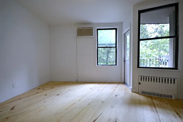 Rented by Point NYC | media 13