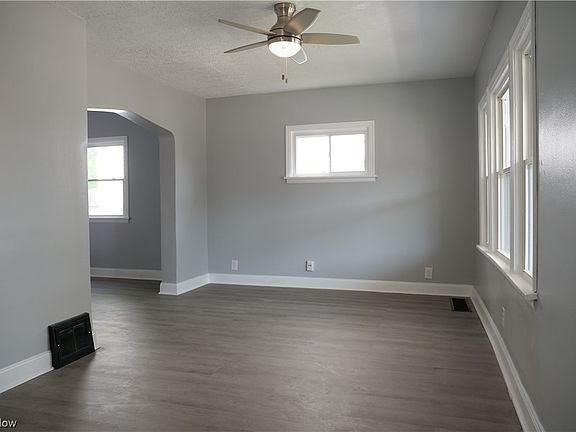 2nd image of 1720 Tarlton Ave