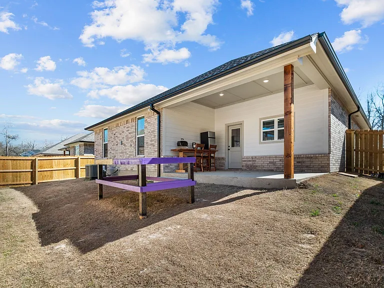 3067 Royal Garden Rd — Photo 18