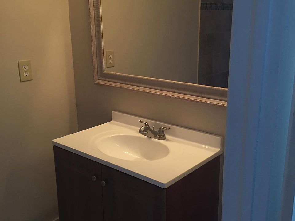 1st image of 528 Orange 11 Dr