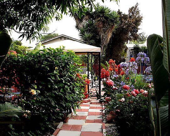 spa, gazebo, patio, roses