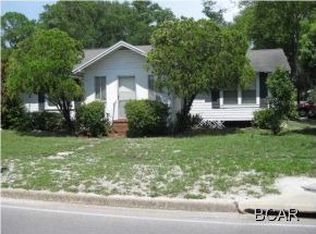 902 Jenks Ave, Panama City, FL 32401
