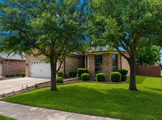 2612 Twinflower Dr, Fort Worth, TX 76244