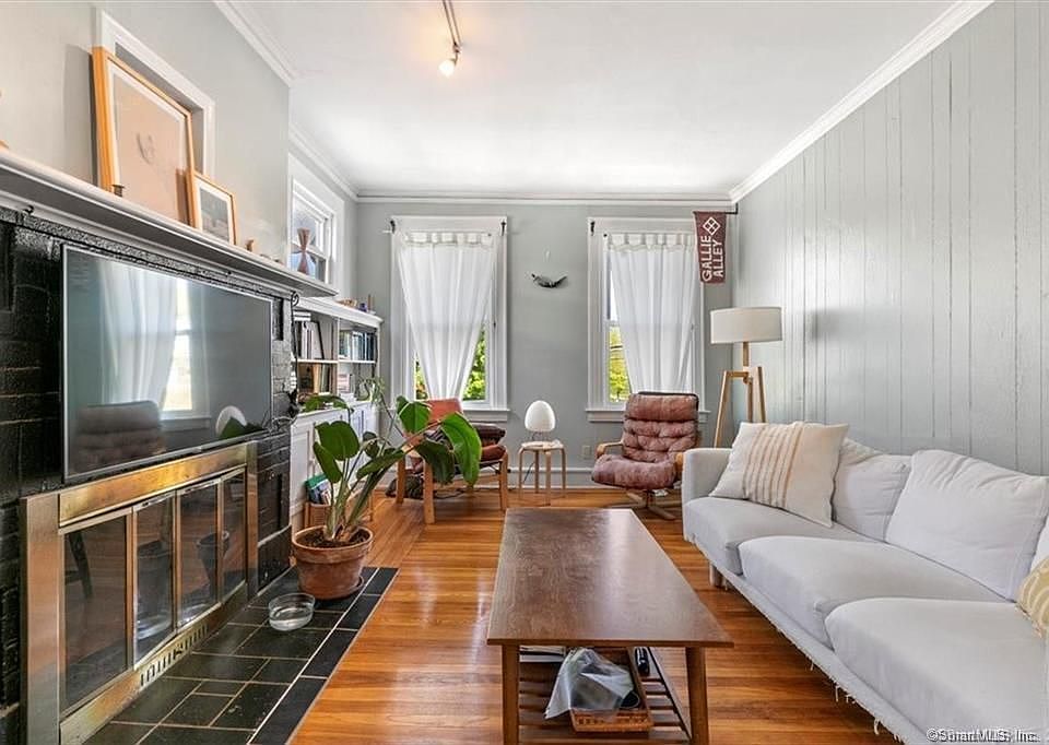 1st image of 842 Edgewood Ave #2