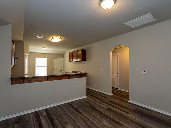 2nd image of 4540 S 5th St