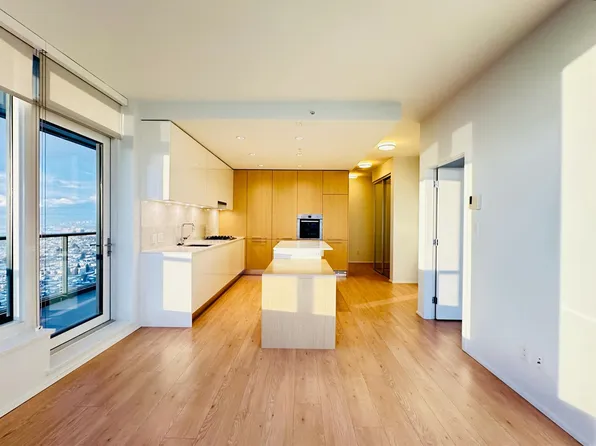 4510 Halifax Way #5007, Burnaby, BC V5C 0K4