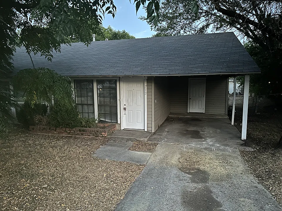 712 Sutton Dr #712