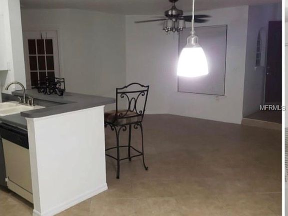 5th image of 421 Fountainhead Cir Unit 113