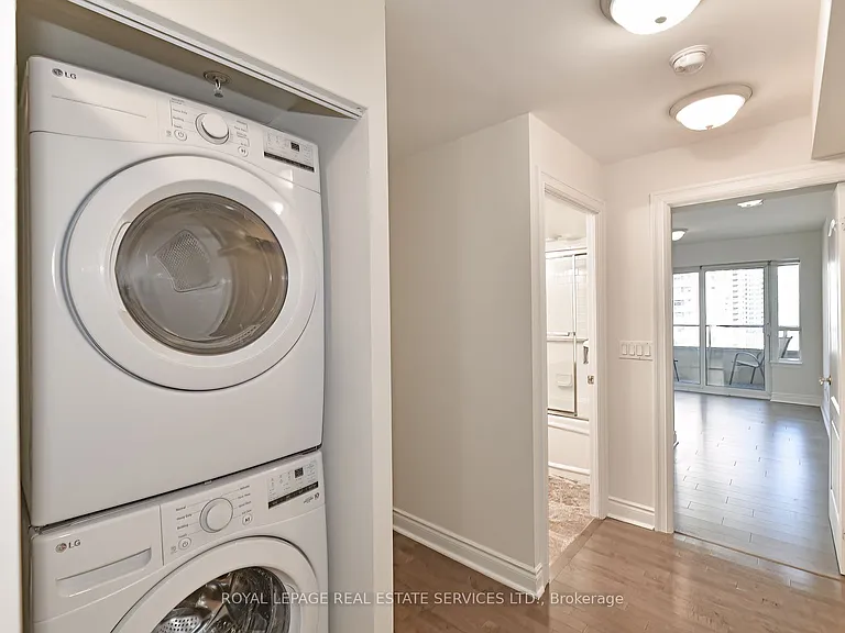 350 Princess Royal Dr #1705 — Photo 21