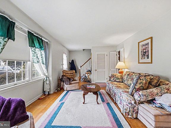 5th image of 501 Giles St