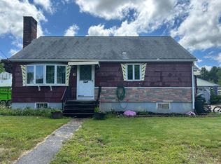 6 Holy Family Street, Lewiston, ME 04240