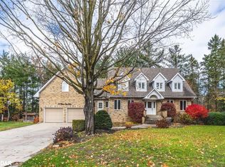 24 Willow Bay Dr, Springwater, ON L9X 0R2