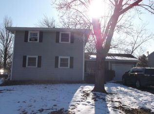 382 Birchwood Dr, Antioch, IL 60002