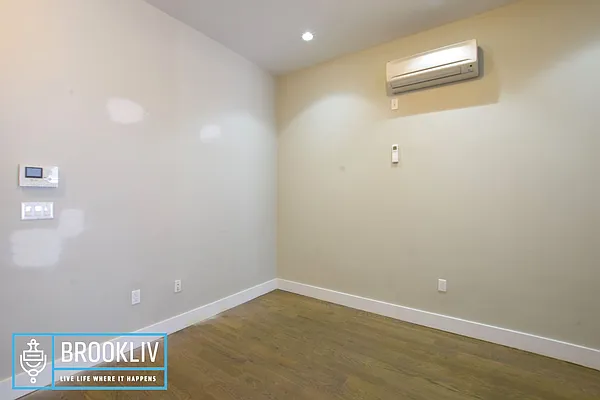 Rented by null | media 26