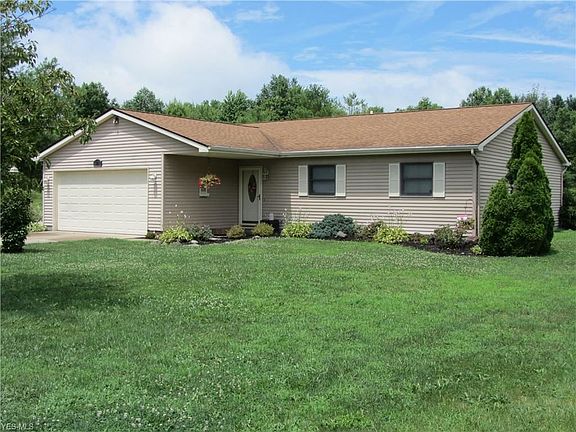 2nd image of 136 Aspen Dr