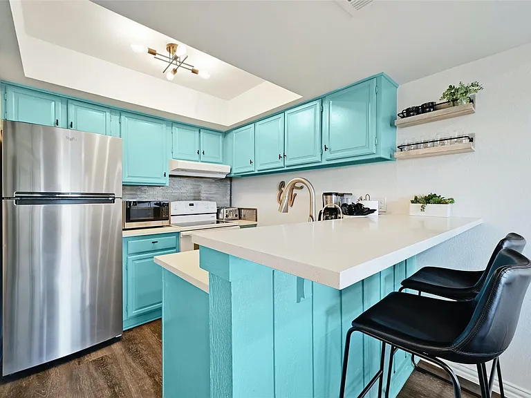 115 Comanche Point — Photo 14
