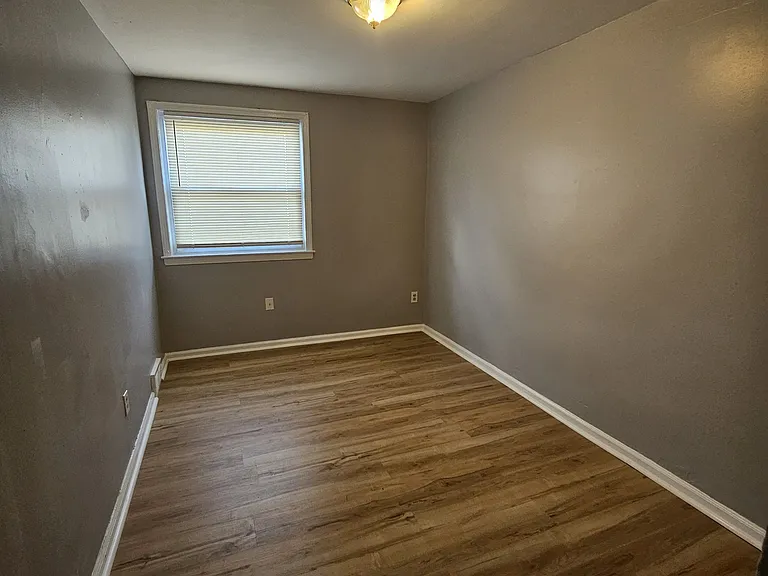 2029 Heather Rd — Photo 18
