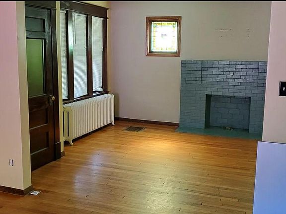 3rd image of 1699 Selby Ave