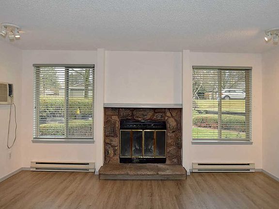 3rd image of 6111 E 6th Ave Unit J3