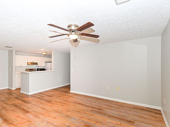 5th image of 8820 Yardley Ct APT 205