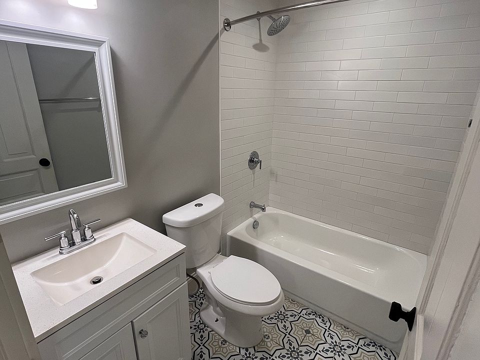 Main floor bathroom