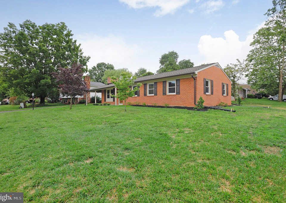 1st image of 10833 Oak Valley Dr