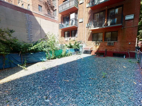 102-52 67th Road image 27 of 33