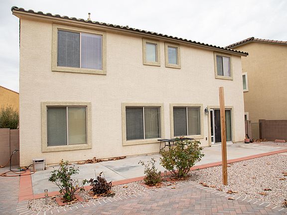 3rd image of 693 W Via De Gala