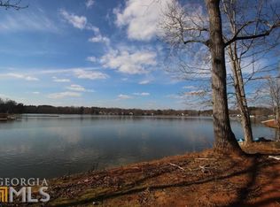 244 Lakeview Dr, Locust Grove, GA 30248