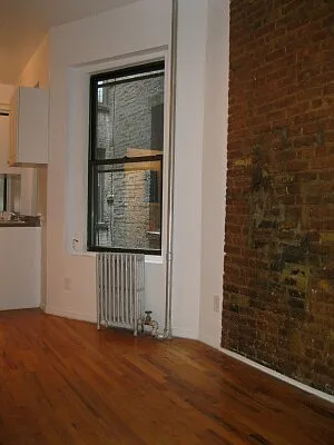 Rented by Tower Brokerage | media 15
