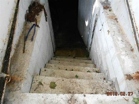 551 HANOVER CT. HAZ. OUTSIDE STEPS TO BASMT.