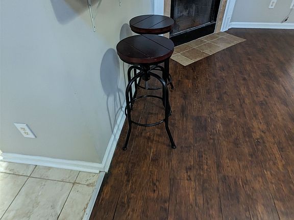 4th image of 6528 Chaprice Ln